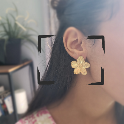 Boucle d'oreille fleur